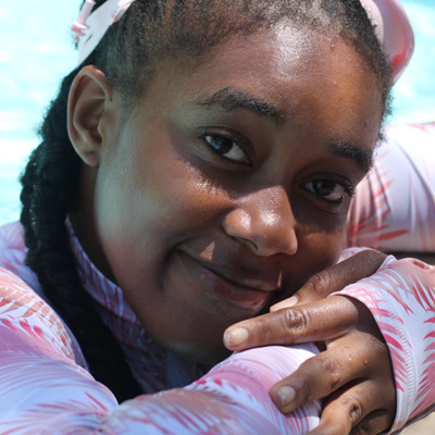 girl-in-pool